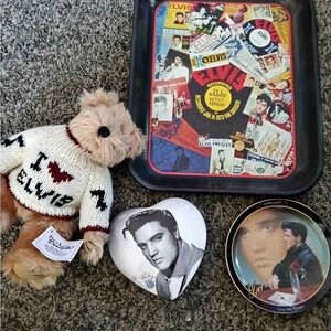 Elvis Presley Memorabilia Set